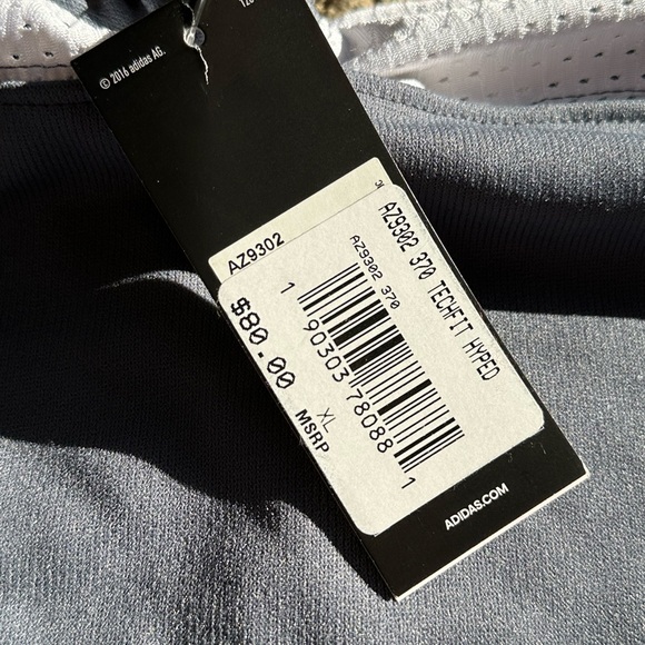 Adidas Football Techfit Hyped Practice Jersey Grey Size XL NWT - Picture 4 of 4